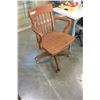 Image 2 : WOOD ROLLING OFFICE CHAIR