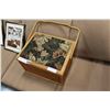 Image 1 : KNITTING BOX WITH CONTENTS