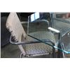 Image 3 : MID CENTURY MODERN CHROME TABLE WITH GLASS TOP AND 4 CHAIRS