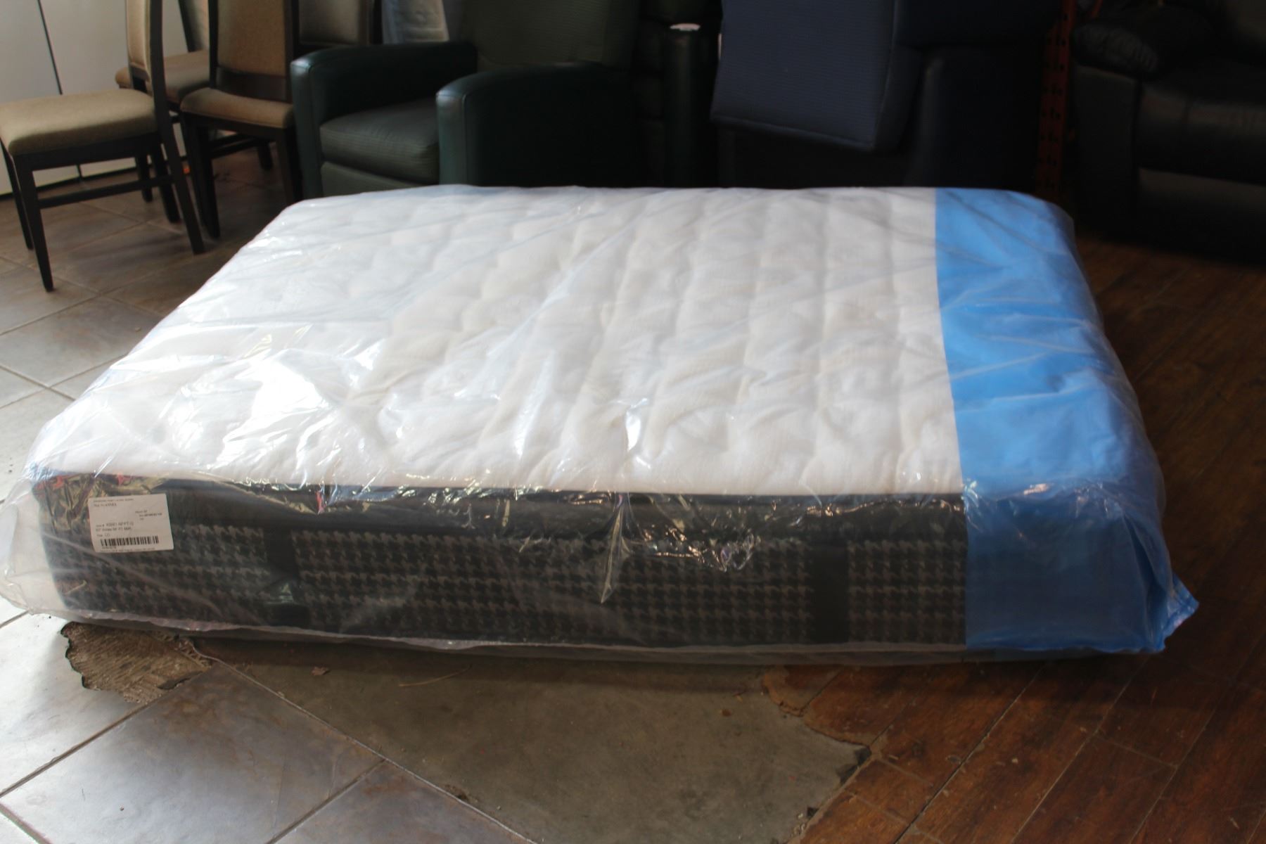 New Kingsdown Tight Top Firm Queensize Mattress With 4 Inch
