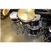 Image 2 : FIRST ACT DRUM SET