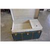 Image 2 : EATONIA GREEN METAL STORAGE TRUNK WITH TRAY
