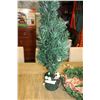 Image 3 : FIBER OPTIC CHRISTMAS TREE AND CHRISTMAS WREATH