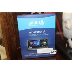NEW OVERSTOCK SIRIUS SATELLITE RADIO SPORTSTER 5 RADIO AND VEHICLE KIT WITH FM DIRECT ADAPTER