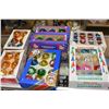 Image 1 : BOX OF VINTAGE CHRISTMAS DECORATION