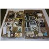 Image 2 : 2 TRAYS OF JEWELERY