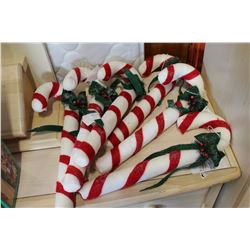 LOT OF CHRISTMAS CANDY CANES