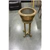 Image 1 : BARLEY TWIST PLANTER