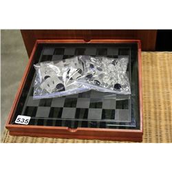 GLASS CHESS BOARD WITH PIECES