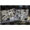 Image 2 : GLASS CHESS BOARD WITH PIECES