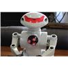 Image 2 : ROBOT TOY AND GLOBE