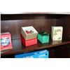 Image 3 : LOT OF 8 HAND PAINTED CHRISTMAS BALLS