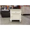Image 4 : WHITE 2 DRAWER NIGHTSTAND