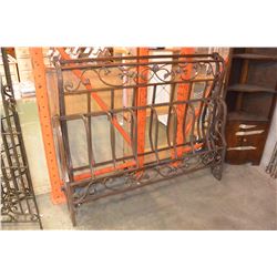 QUEENSIZE METAL HEADBOARD AND FOOTBOARD