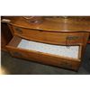 Image 2 : ANTIQUE BOWFRONT OAK DRESSER