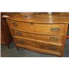 Image 3 : ANTIQUE BOWFRONT OAK DRESSER