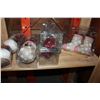 Image 3 : BOX OF CHRISTMAS DECORATIONS AND SCENES