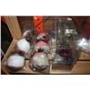 Image 4 : BOX OF CHRISTMAS DECORATIONS AND SCENES