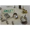 Image 3 : CINTAGE METALWARE FLASHLIGHT AND SASKATOON 74 LICENSE PLATE