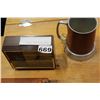 Image 3 : VINTAGE CLOCK RULER AND MUG