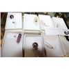 Image 2 : 8 STONE PENDENTS