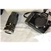 Image 3 : TOTE OF LENSES AND CAMERA EQUIPMENT