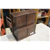 Image 1 : VINTAGE WOOD CASE