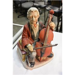 MUSICAL POCELAIN HAND PAINTED MELODY IN MOTION