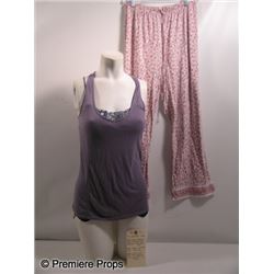 The Possession Hannah (Madison Davenport) Movie Costumes