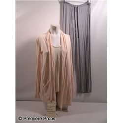 The Possession Stephanie (Kyra Sedgwick) Movie Costumes