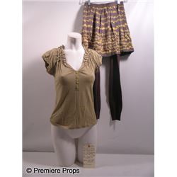 The Possession Em (Natasha Calis) Movie Costumes