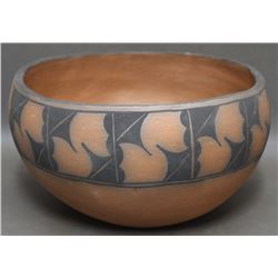 SANTO DOMINGO POTTERY BOWL