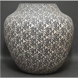 ACOMA POTTERY OLLA (STEVENS)