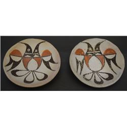 TWO ACOMA PLATES (CHINO)