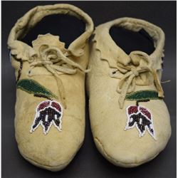 SANTEE SIOUX MOCCASINS