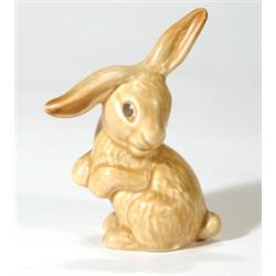 Straw glazed Sylvac rabbit, 14cm high…