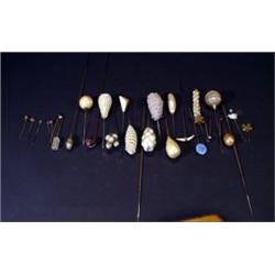 Selection of mother of pearl effect glass …