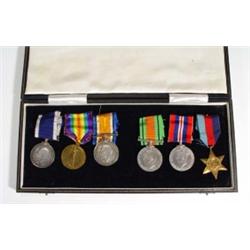 Cased World War I/World War II military me…