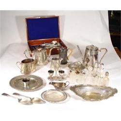 Large quantity of silver plated items incl…