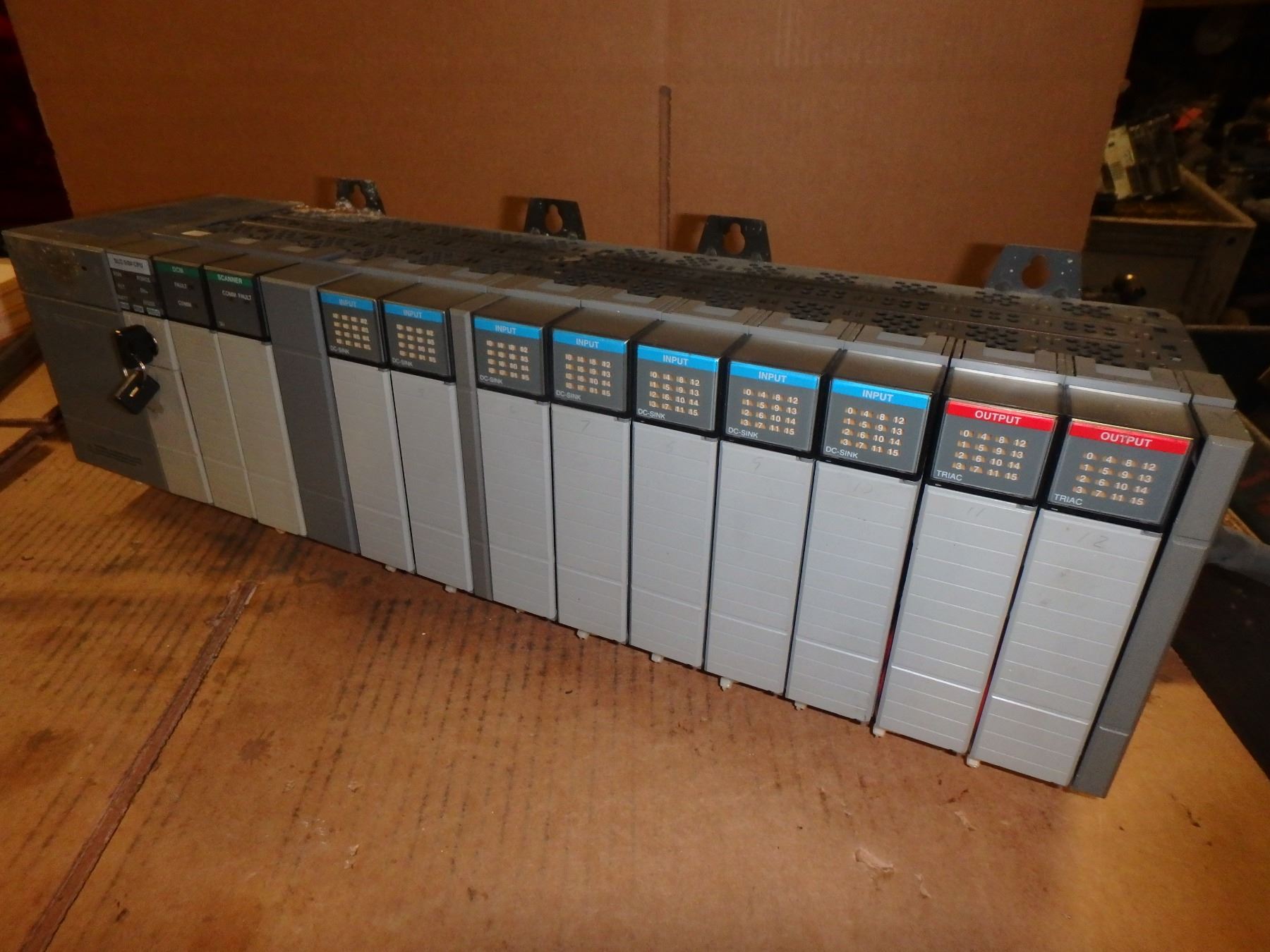 ALLEN BRADLEY 1746-A13 SLC 500 13-SLOT RACK W/ MODULES, *SEE PICS FOR ...