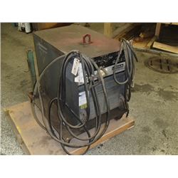 Idealarc R3R-400 DC ARC Welder