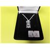 Image 1 : LADIES 14K WHITE GOLD 3 DIAMOND PENDANT (2.4GMS GOLD/0.88CT DIAMONDS)