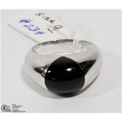 ONYX 925 STAMP RING SIZE 9.