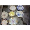 Image 3 : BOX OF COLLECTOR PLATES