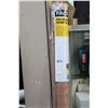Image 1 : 72 BY 72 PVC BLIND