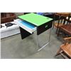 Image 2 : GREEN TOP ESPRESSO DESK AND FOLDING CHAIR