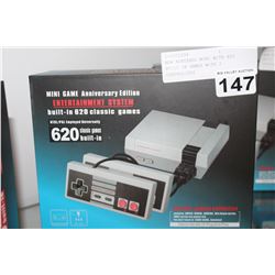 NEW NINTENDO MINI WITH 620 BUILT IN GAMES WITH 2 CONTROLLERS