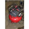 Image 3 : PORTER CABLE 150PSI 6 GALLON COMPRESSOR W/NAILGUN AND HOSE