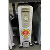 Image 1 : TWO OIL HEATERS AND HONEYWELL HEATER