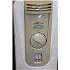 Image 2 : TWO OIL HEATERS AND HONEYWELL HEATER